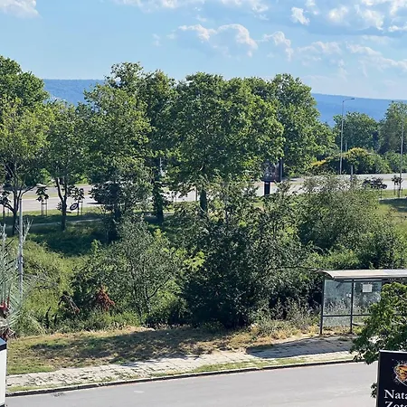 Breeze Reunion Apartman